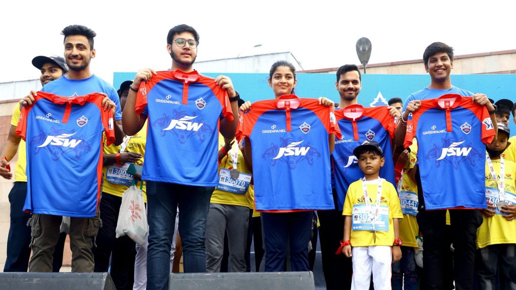 Delhi Capitals Unveils IPL 2023 Jersey During Savera Run For Good - Delhi  Capitals